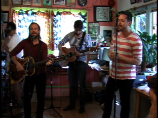 2012-04-30-16-11-33