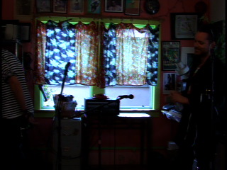 2012-04-30-16-32-03