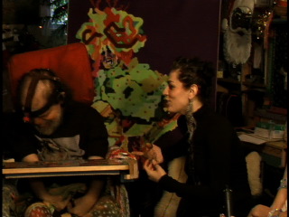 2011-11-25-16-44-43
