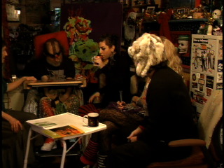 2011-11-25-16-46-43
