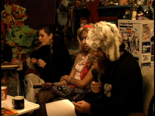 2011-11-25-17-33-14
